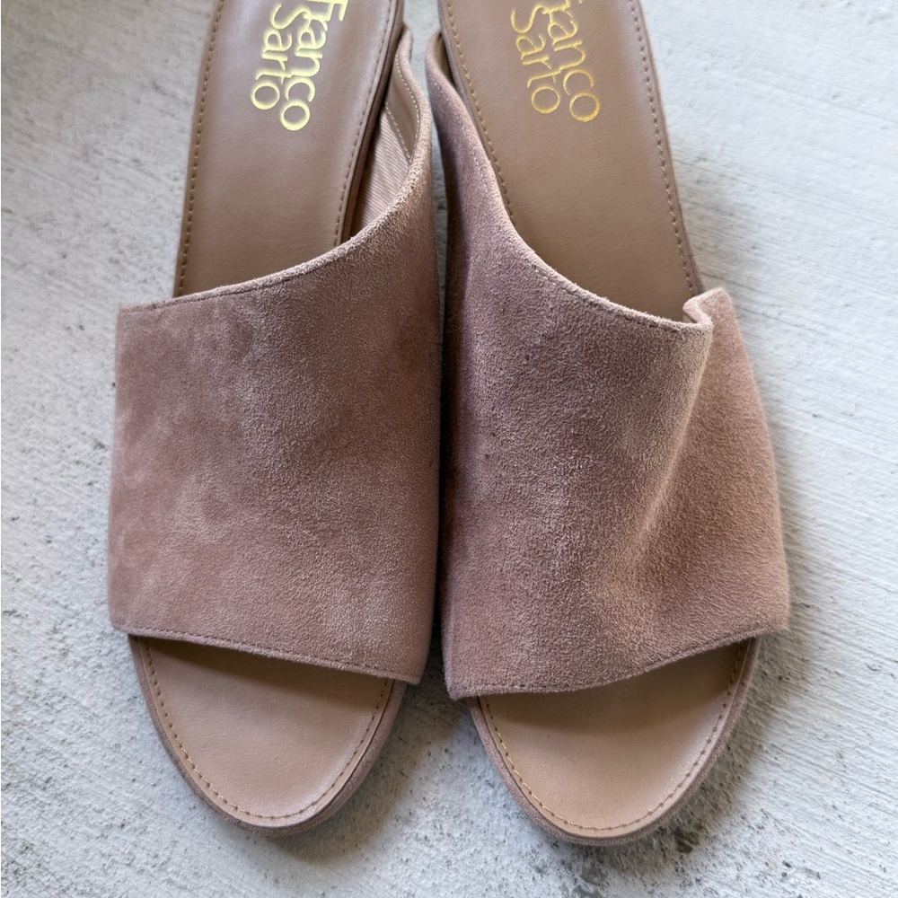 Franco Sarto Women's Tan Suede Sandals